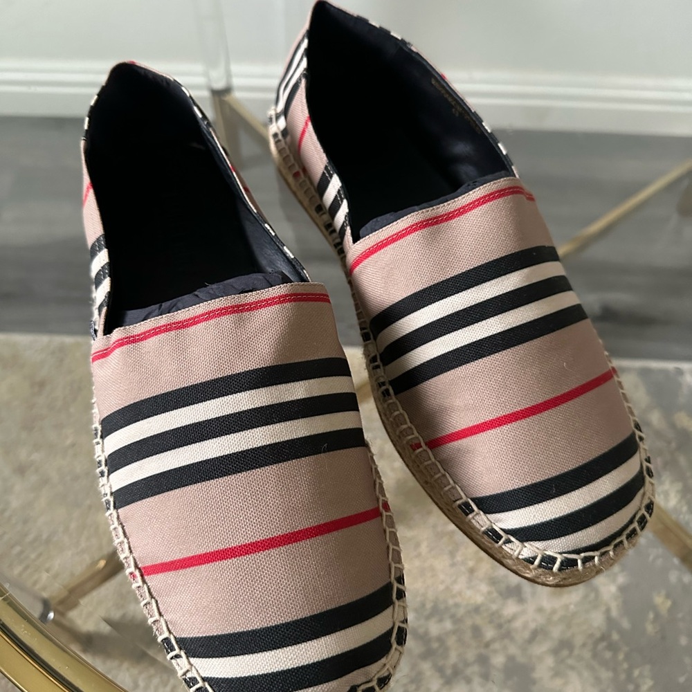 Burberry Red and Black Loafers Slip-Ons